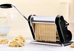 Fabrica De Pastas Pastalinda Clasica 200 Negra Amasa Estira Negro
