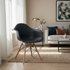 Sillon Para Interior Monocasco Eames Apoya Brazos Plastico Negro
