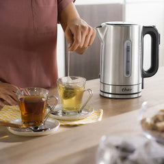 Pava Eléctrica Oster 8970 Color Plateado