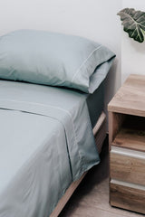 Juego De Sábanas Microfibra 1 1/2 Plaza Verde Fp Home Liso