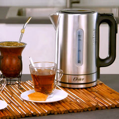 Pava Eléctrica Oster 8970 Color Plateado