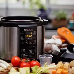 Olla Eléctrica A Presión Electrolux Pcc20 Acero Inox Acero Inoxidable/negro