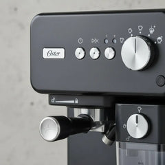 Cafetera Automática Oster Bvstem6604bk Espresso 15 Bares Negro