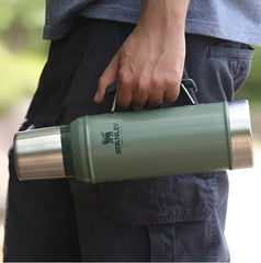 Termo Stanley Clásico 950ml Inox Manija Tapon Cebador Verde Verde
