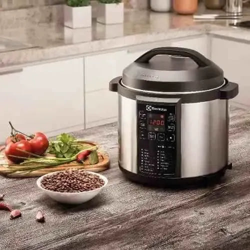 Olla Eléctrica A Presión Electrolux Pcc20 Acero Inox Acero Inoxidable/negro