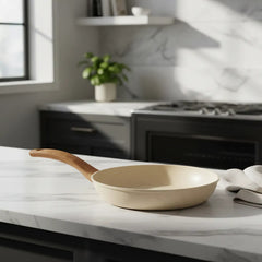 Bateria Set 7 Piezas Carol Cacerolas Sarten Jarro Cubiertos Suela