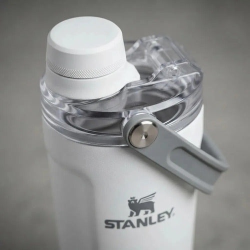 Vaso Stanley Activate Shaker de 591 ml Chalk