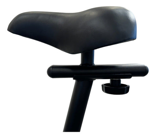Bicicleta Magnética Vertical Arg-161 Randers Color Negro