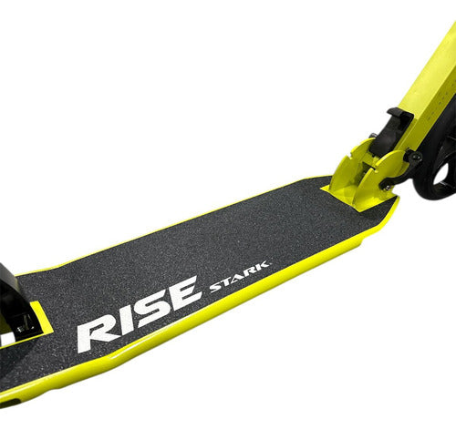 Monopatin Scooter Stark Rise Aluminio Ruedas 200mm Plegable Color Amarillo