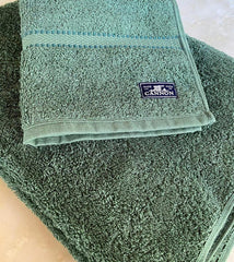 Juego Toalla Toallón Liso Cannon 520 Gramos Algodón Color Verde Oscuro Lisa