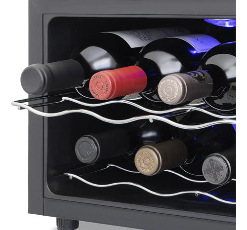 Cava Termoeléctrica Philco Phcav08n2 8 Botellas Luz Interior
