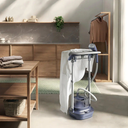 Vaporizador De Ropa Electrolux Expert Egs20 Color Azul Marino Gris