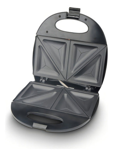 Sandwichera Ultracomb De 4 Panes Sw2800 Acero Inox 750w Cts Color Negro