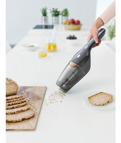 Aspiradora Inalámbrica Vertical A Mano Electrolux Erg25 C Azul