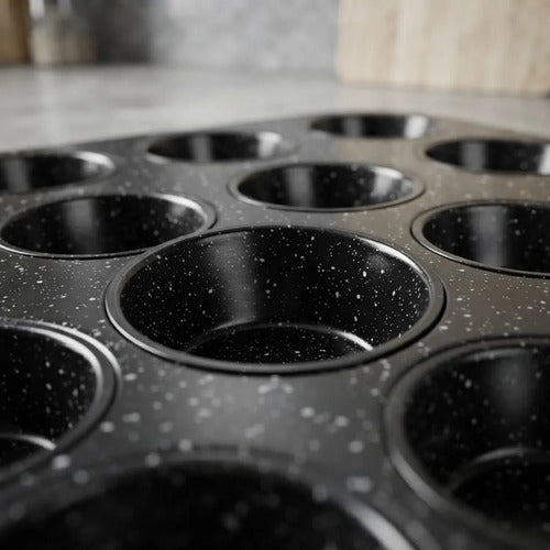 Molde De Acero Antiadherente Para 12 Muffins Carol 20028fne Negro