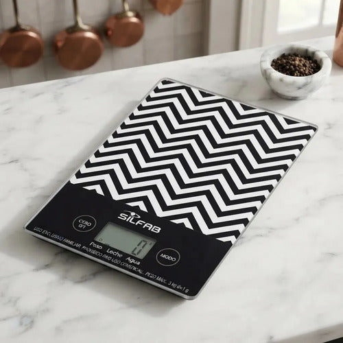 Balanza Digital De Cocina Ultra Slim Silfab Chevron Bc300v Negro 3 Kg
