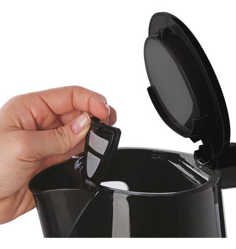 Pava Electrica Liliana Ap175 Tempomate Negra 1,7l Reg Temper Color Negro