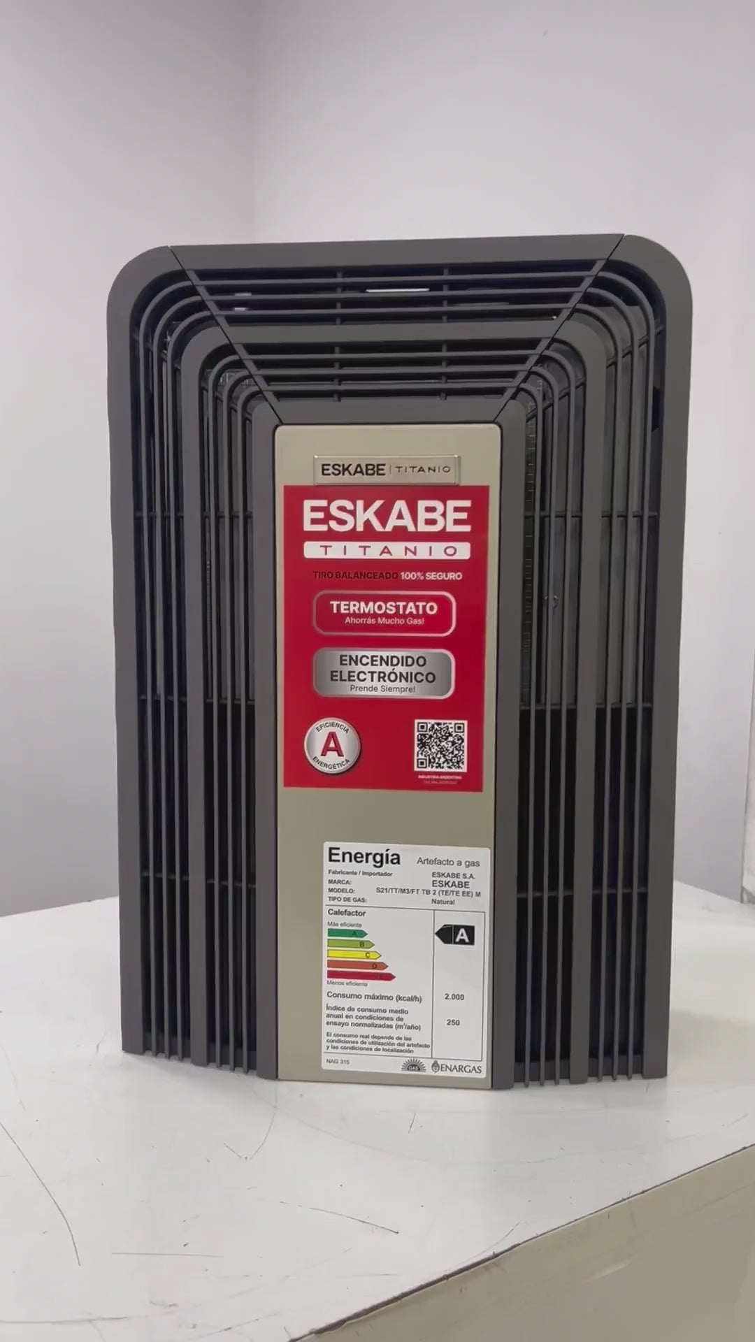 Calefactor A Gas Eskabe Tb Titanio 2000kcal Con Termostato Crema